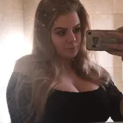 OnlyFans cuenta miaderbyshiree avatar 1