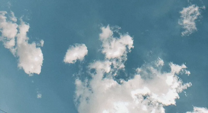 OnlyFans cuenta little_isolation header 2