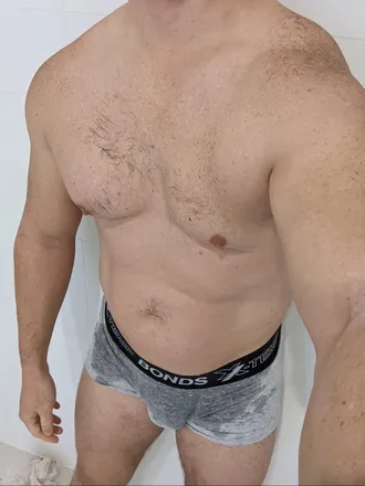 OnlyFans cuenta sweatymuscle header 2