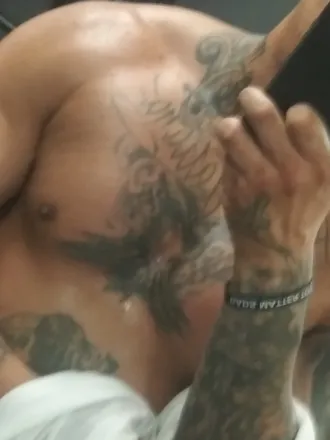 OnlyFans cuenta thehandsomecameraman header 2