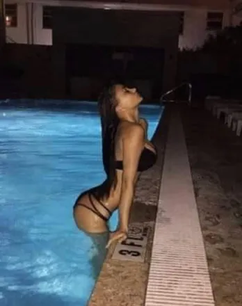 OnlyFans cuenta pinkymamii header 2