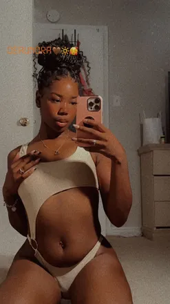 OnlyFans cuenta deaundra_smith header 2