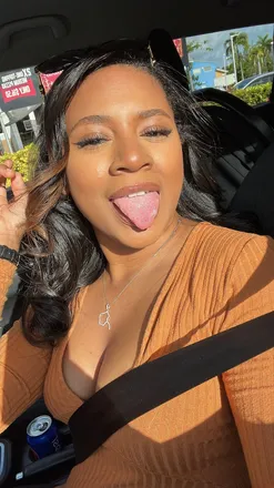 OnlyFans account  deeonof header 2