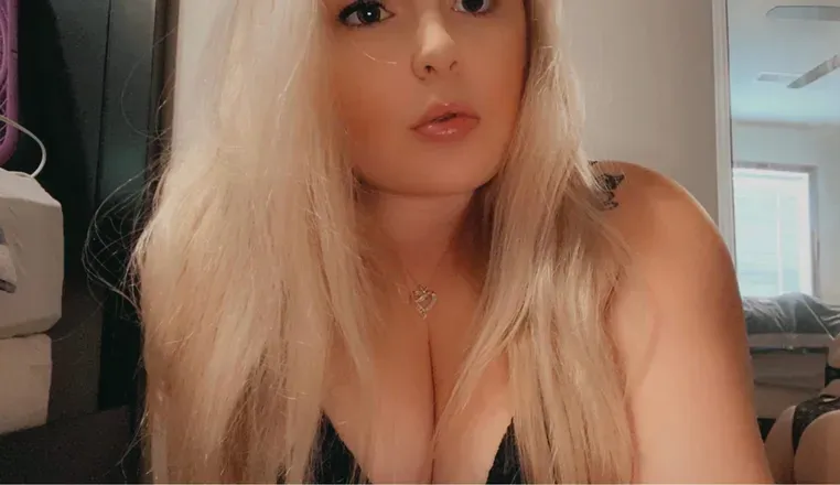OnlyFans cuenta baddie7049 header 2