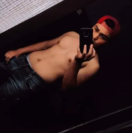 OnlyFans cuenta adrianjose17 header 2