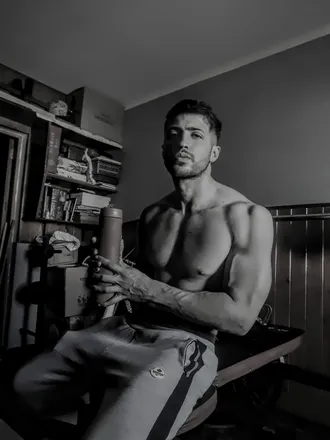 OnlyFans cuenta crisangel975 header 2