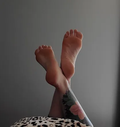 OnlyFans cuenta tatted_teases header 2