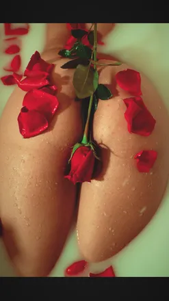 OnlyFans cuenta pressured_diamond header 2