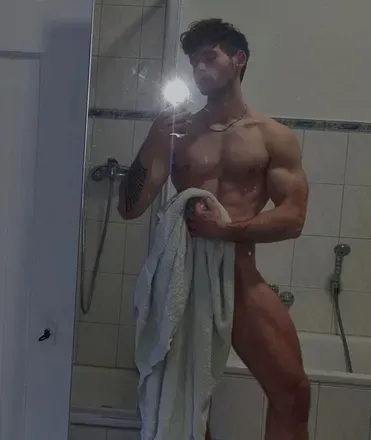 OnlyFans account  mac.stl avatar 1