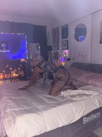 OnlyFans cuenta lovelylilianna header 2