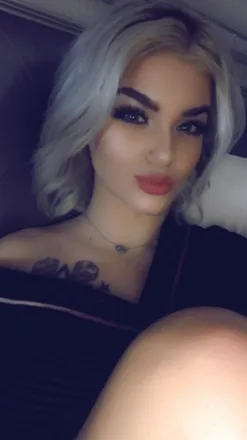 OnlyFans cuenta anna.erb header 2