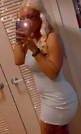 OnlyFans cuenta skyee.moet avatar 1