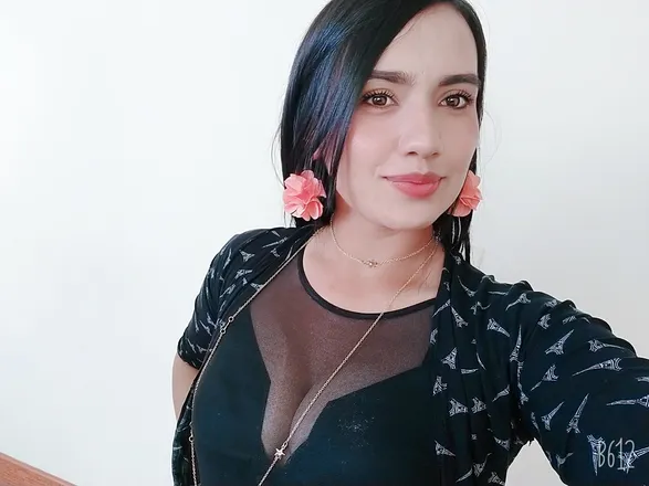 OnlyFans cuenta jessi.ca1 header 2