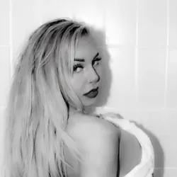 OnlyFans cuenta itsrobynrhianna avatar 1
