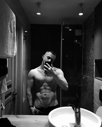 OnlyFans cuenta vvi_ktorsss avatar 1