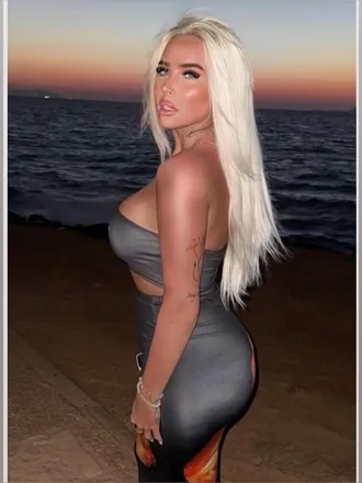 OnlyFans cuenta summerkarenn header 2