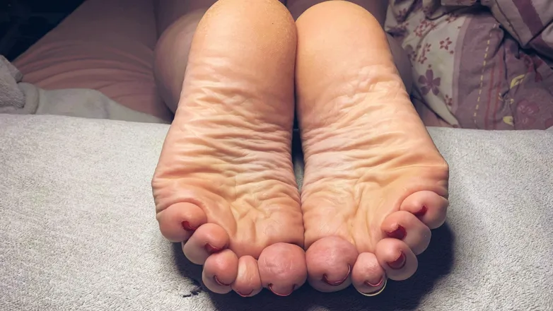 OnlyFans cuenta lovemyfeet70 header 2