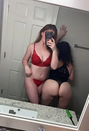 OnlyFans account  sassandassxx avatar 1