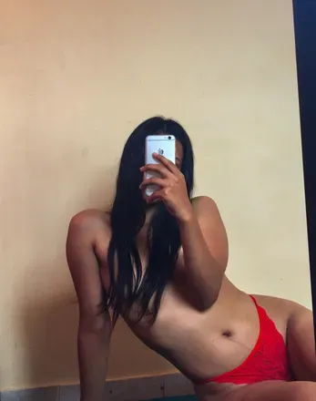 OnlyFans cuenta lauragiraldoc header 2