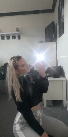 OnlyFans cuenta alisha1618799 header 2