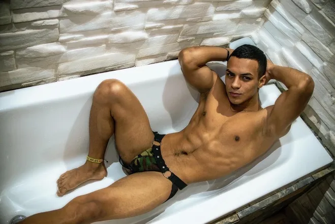 OnlyFans cuenta sebastianavila69 header 2