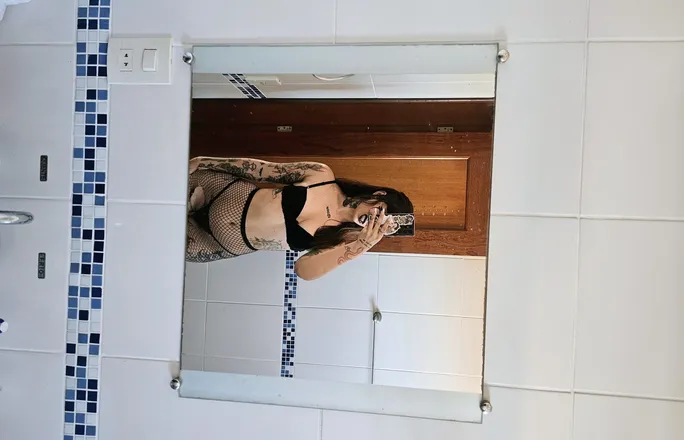 OnlyFans cuenta princessmaya.x header 2