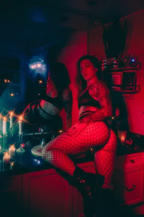 OnlyFans cuenta crystalkarmama header 1