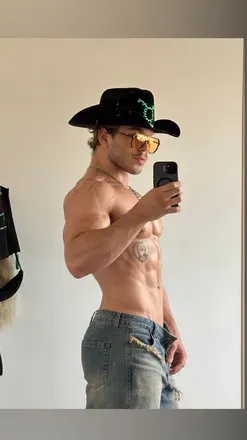 OnlyFans account  jonatfans header 2