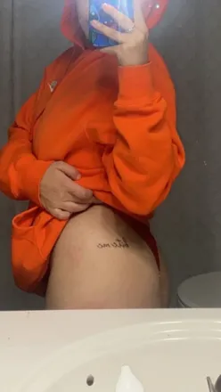 OnlyFans cuenta bigtittyhales header 2