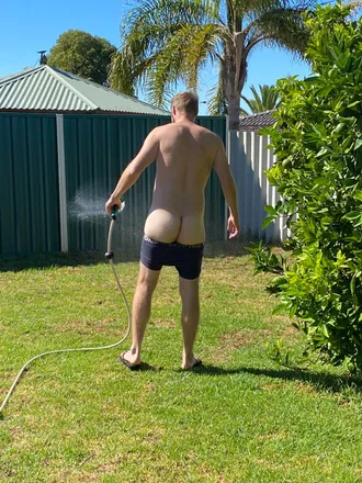 OnlyFans cuenta nakedskateboarder header 2