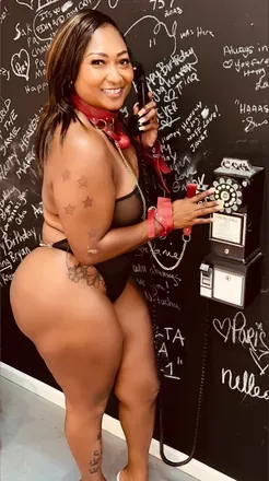 OnlyFans cuenta elegantbrownie avatar 1