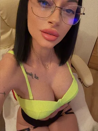 OnlyFans cuenta nicolkiss header 2