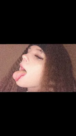 OnlyFans cuenta thebitcheslovemeb header 2