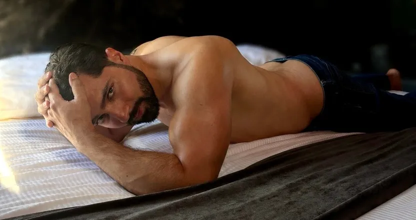 OnlyFans cuenta alexis_intimo header 2