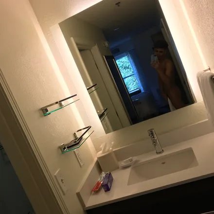 OnlyFans cuenta thegodofhearts header 2