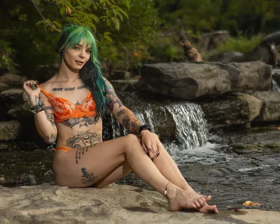 OnlyFans cuenta xgreen_goddessx header 2