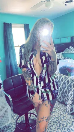 OnlyFans account  xoxohotnwetbabe avatar 1