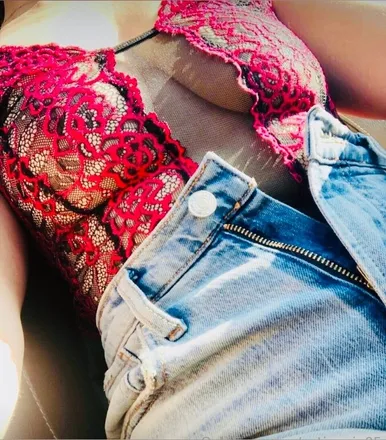 OnlyFans cuenta cutieepie05 header 2