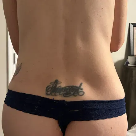 OnlyFans cuenta sexiwife1982 header 2