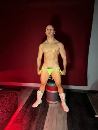 OnlyFans account  erickyklein header 2