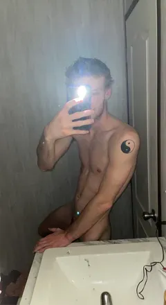 OnlyFans cuenta smalltowntwink5 avatar 1