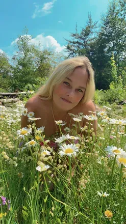 OnlyFans cuenta johannebeaulieu header 2