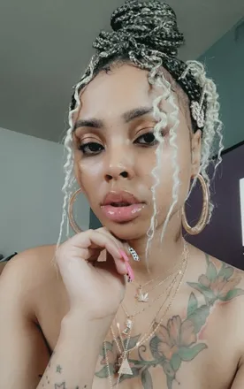 OnlyFans cuenta alysselove header 2