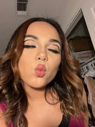 OnlyFans cuenta youronly_lovebug avatar 1