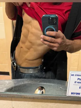 OnlyFans cuenta kingofhearts3 avatar 1