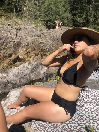 OnlyFans account  arindanielle header 2