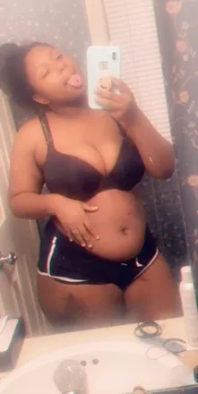 OnlyFans cuenta shaeecherry header 2