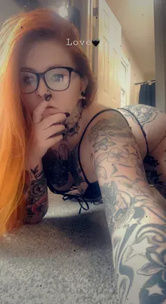 OnlyFans cuenta tattooed_redhead93 avatar 1
