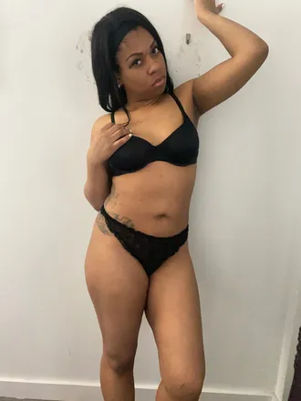 OnlyFans cuenta shehumpsalot header 2