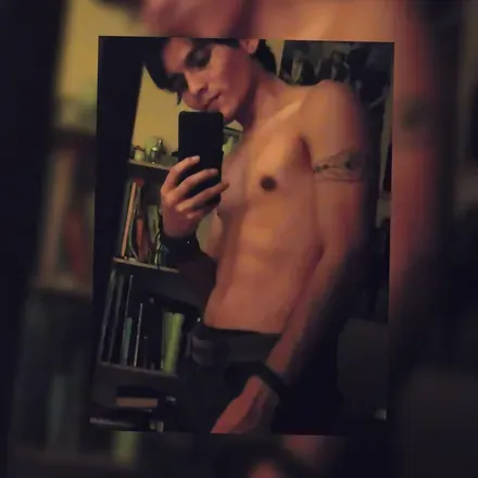 OnlyFans cuenta media_noche header 2